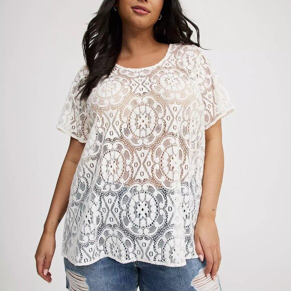 Torrid Top 2X Crochet Lace Tee Shirt Abbey Crew Semi Sheer Boho Plus Size NWT - Picture 1 of 4